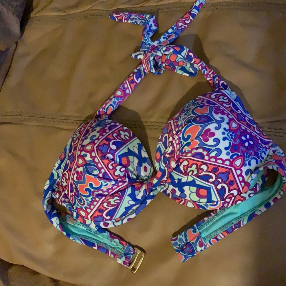 How padded halter multicolored bikini top!